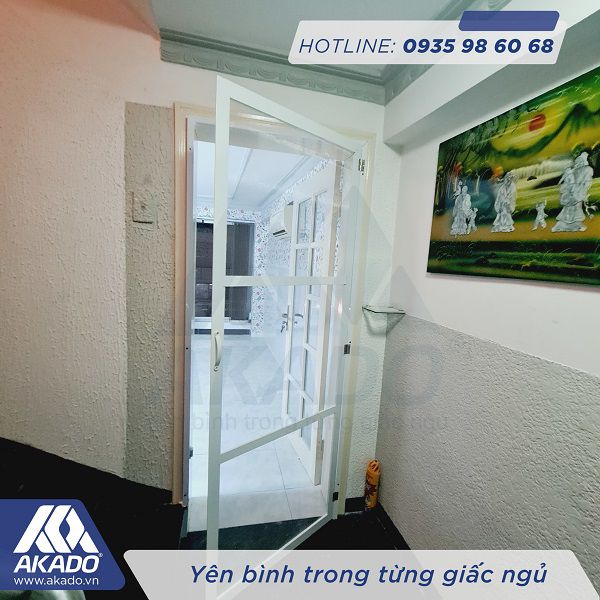Cửa lưới chống muỗi mở quay